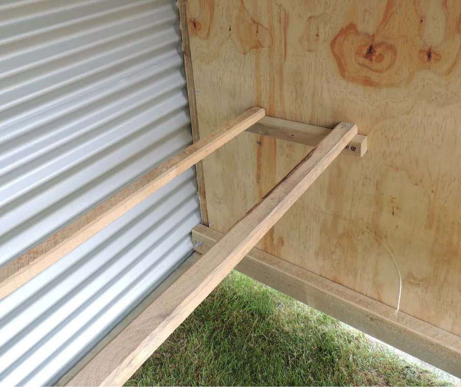 1 Bay Chicken Coop - Image 6