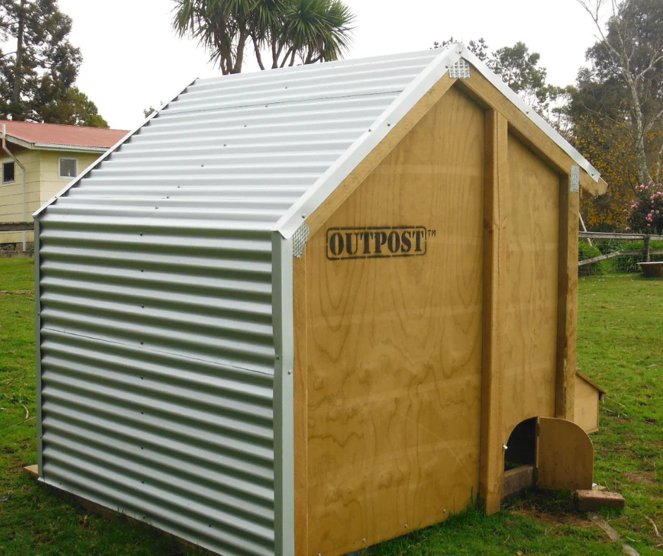 2 Bay Chicken Coop - Image 3