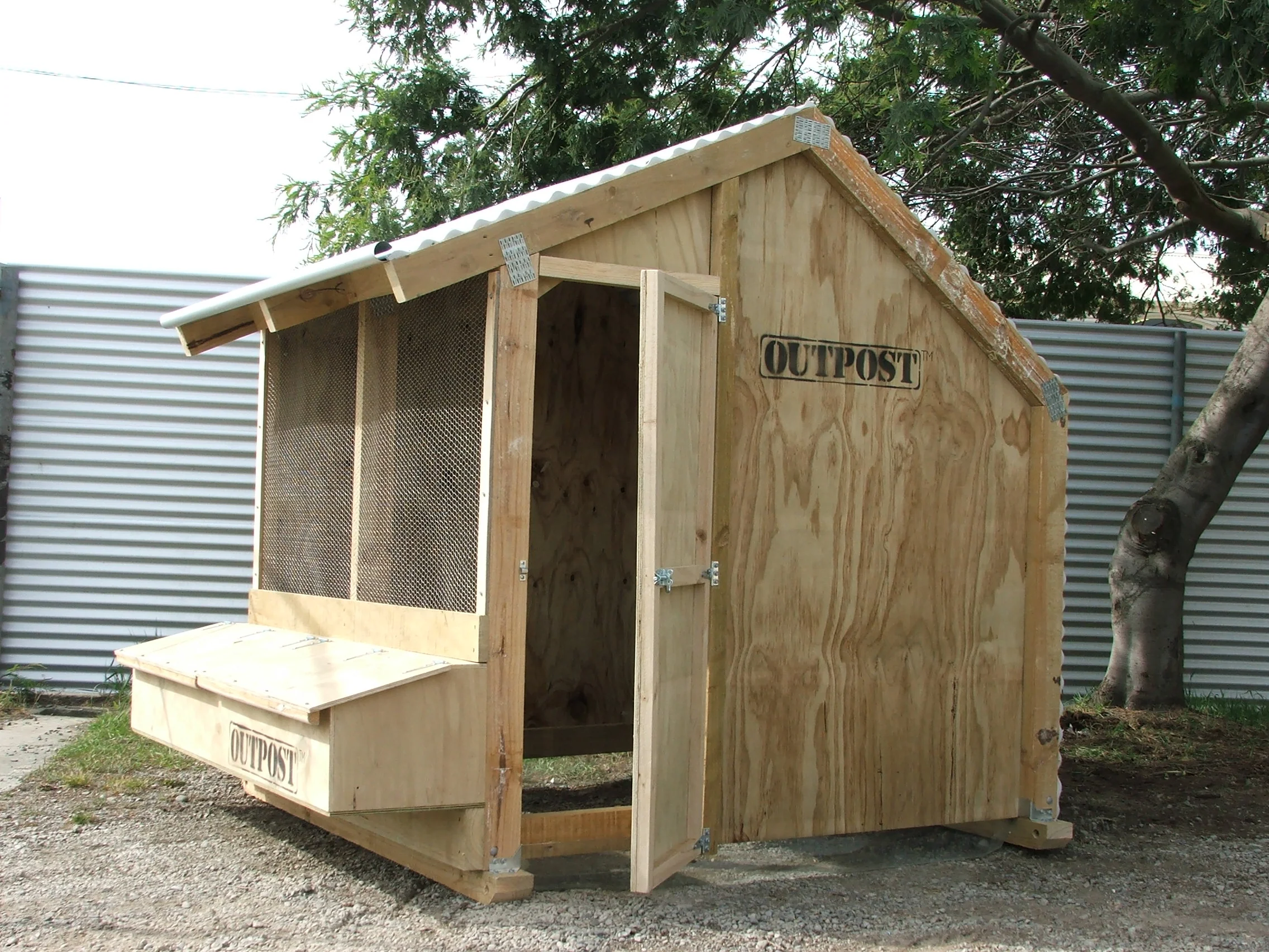 2 Bay Chicken Coop - Image 5
