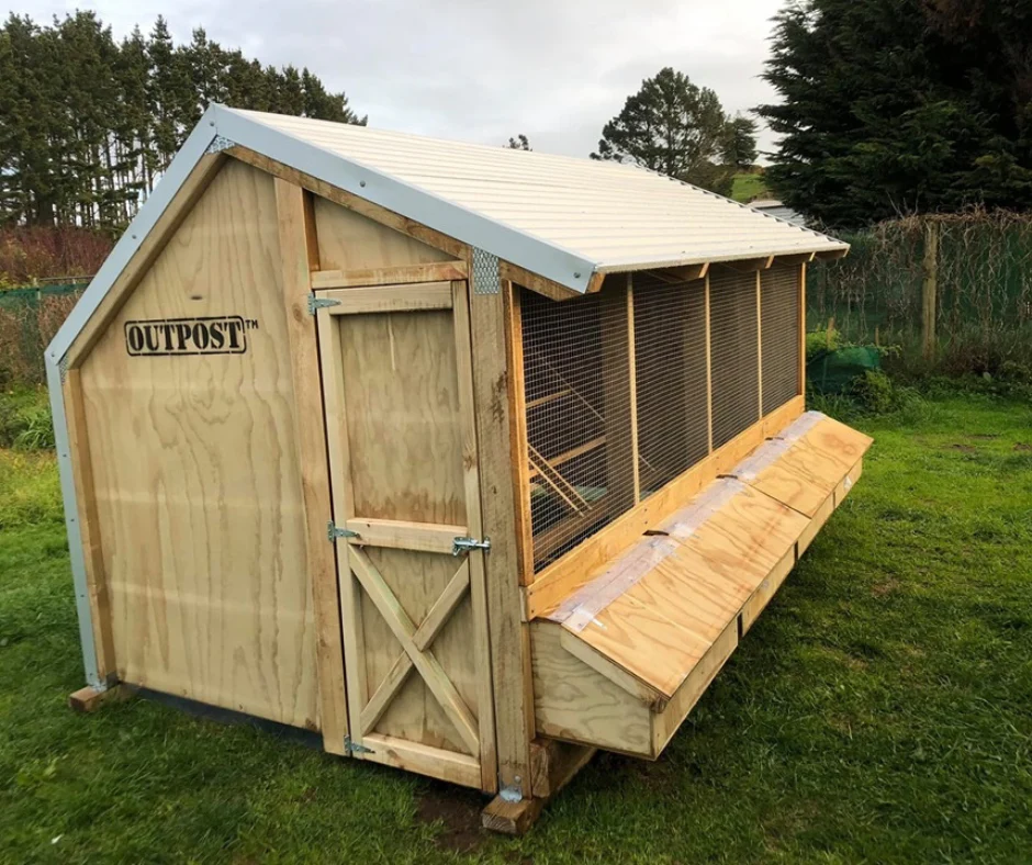 4 Bay Chicken Coop - Image 3