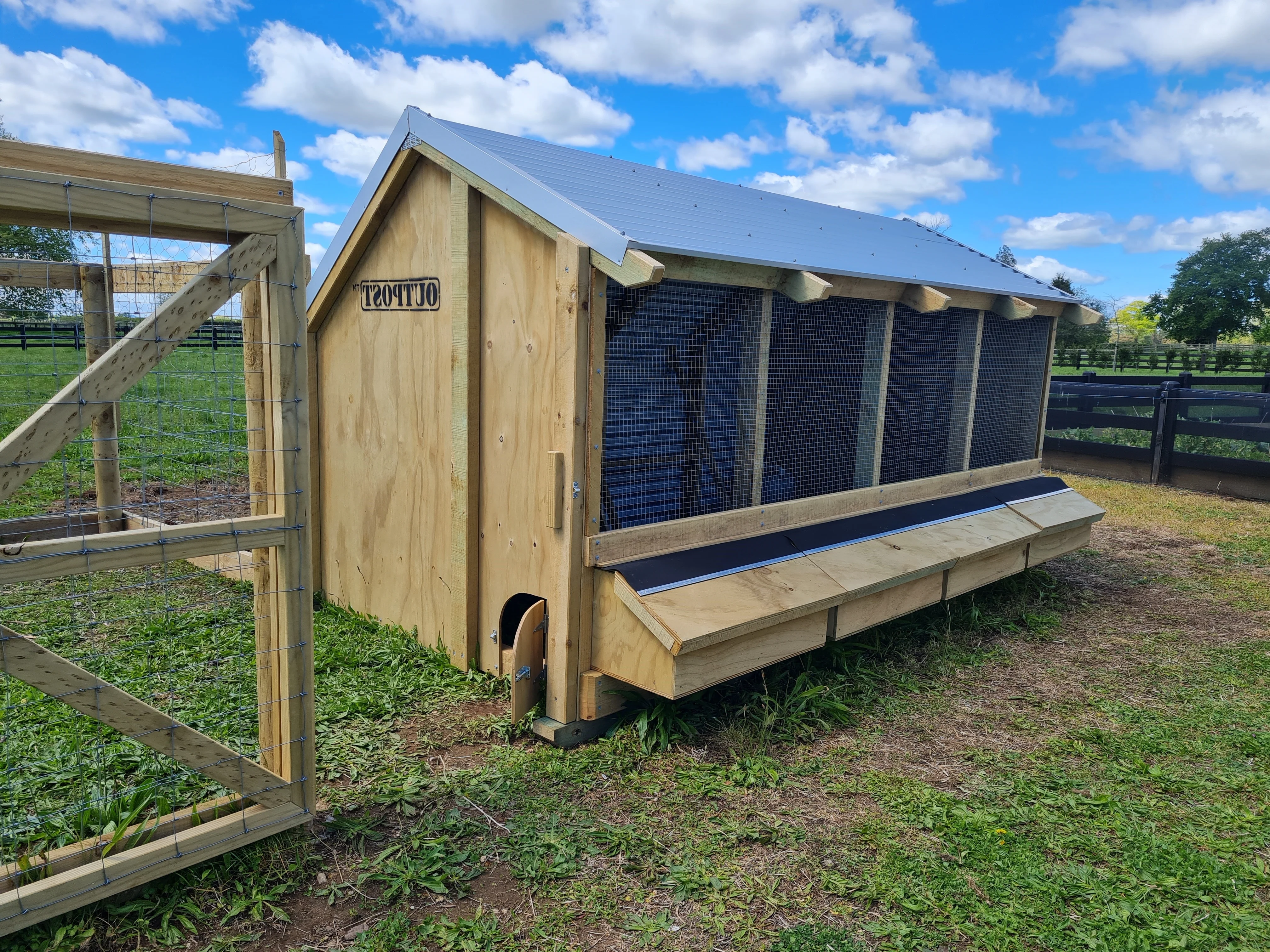 4 Bay Chicken Coop - Image 6